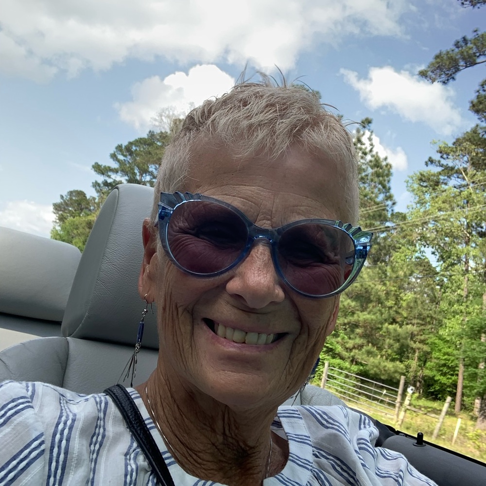 Meet your Posher, Sandie